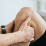 椎間盤突出急性發作怎麼辦？醫師解析黃金處理原則與就醫警訊