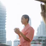 手麻腳麻是警訊嗎？神經外科醫師解析脊椎壓迫與辨識方式